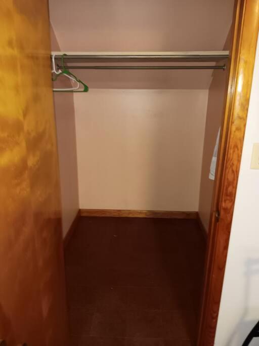 Apartment Private Upper 1 Bd